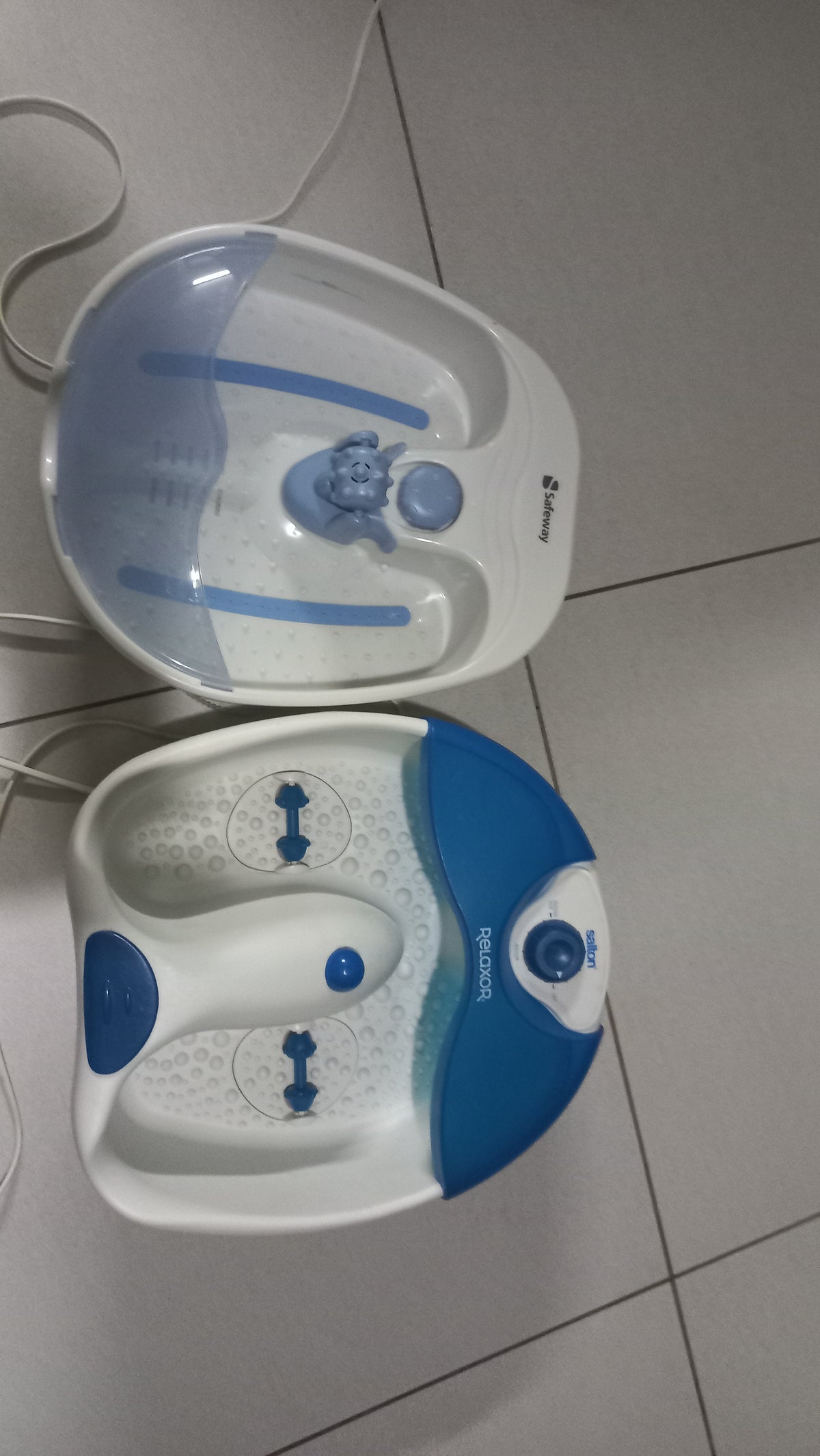 Safeway foot bath and Relaxor foot massager in white and blue